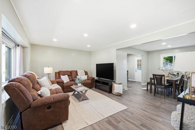 298 Fairway Ave, Belleville Twp., NJ 07109
