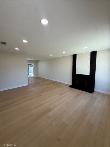 17041 Fairfax, Fontana, CA 92336