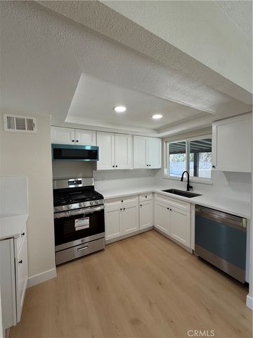 17041 Fairfax, Fontana, CA 92336