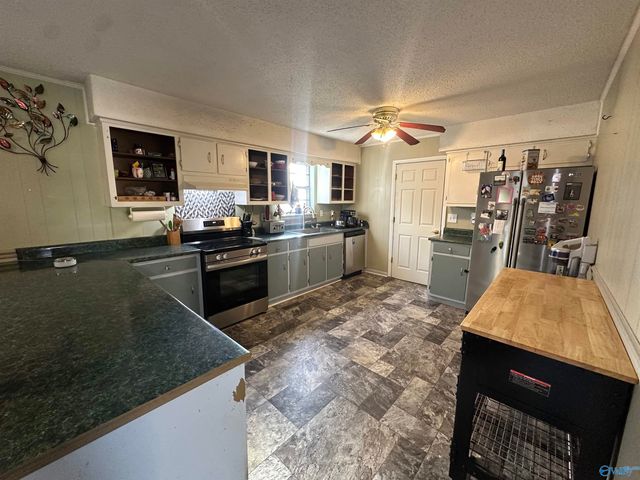 17256 Ferry Road, Athens, AL 35611