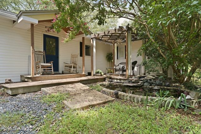 102 Juniper Court, West End, NC 27376