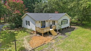 102 Juniper Court, West End, NC 27376
