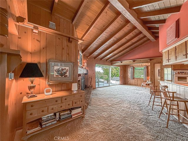 5015 Casa Dr., Tarzana, CA 91356