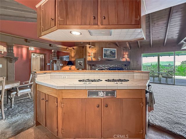 5015 Casa Dr., Tarzana, CA 91356
