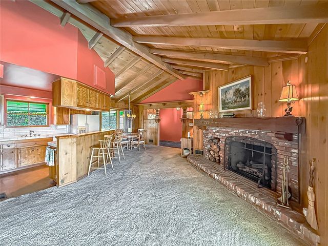 5015 Casa Dr., Tarzana, CA 91356