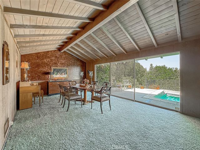 5015 Casa Dr., Tarzana, CA 91356