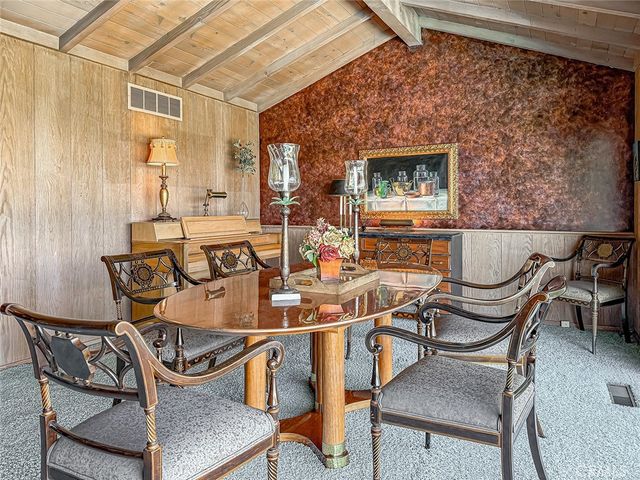 5015 Casa Dr., Tarzana, CA 91356