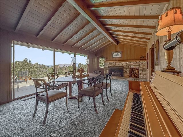 5015 Casa Dr., Tarzana, CA 91356