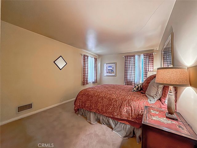 5015 Casa Dr., Tarzana, CA 91356