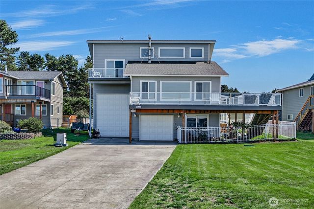19408 K Place, Long Beach, WA 98631