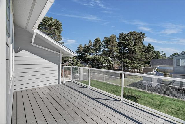 19408 K Place, Long Beach, WA 98631