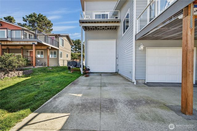 19408 K Place, Long Beach, WA 98631
