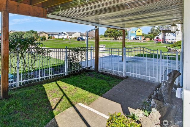 19408 K Place, Long Beach, WA 98631