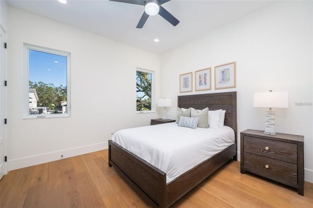 2420 FLOYD STREET, Sarasota, FL 34239