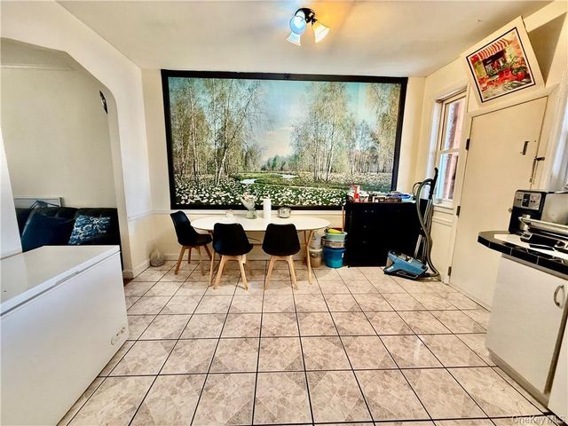 2277 E 28th Street, Brooklyn, NY 11229