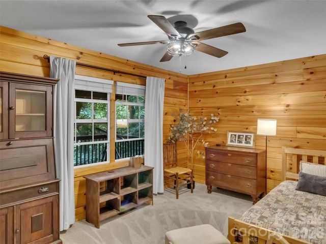 49 Brandywine Road, Waynesville, NC 28786