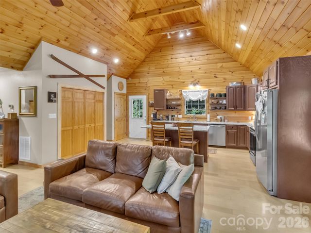 49 Brandywine Road, Waynesville, NC 28786
