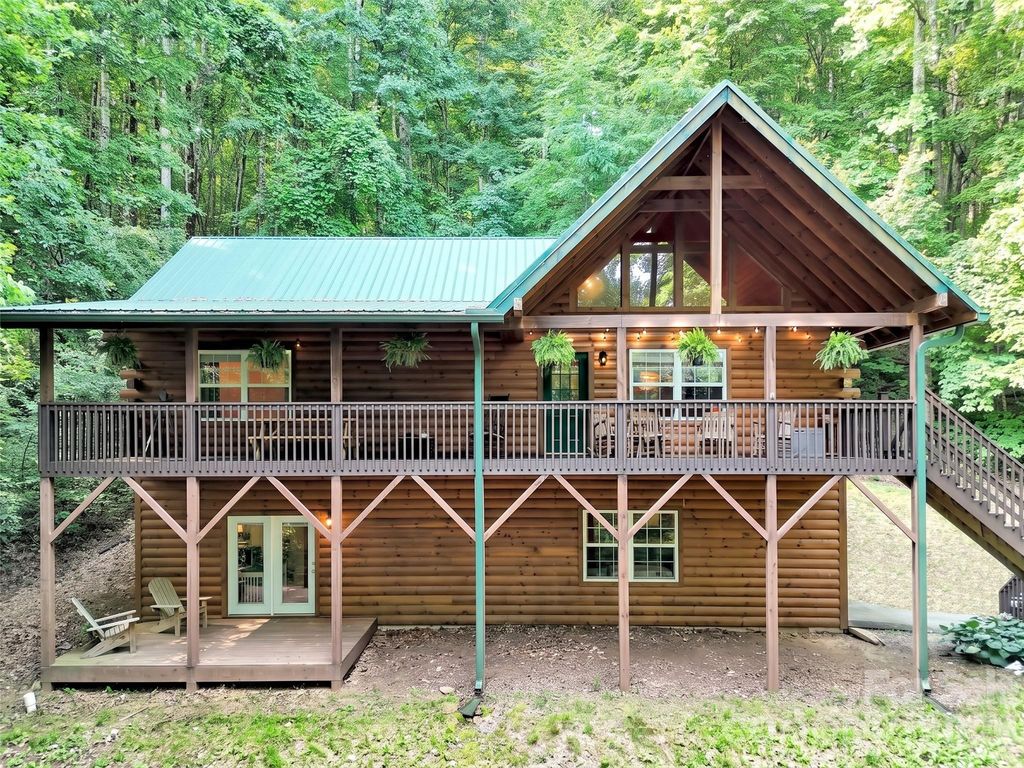 49 Brandywine Road, Waynesville, NC 28786