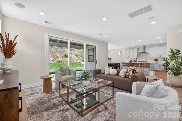 14029 Roosevelt Grove Drive, Huntersville, NC 28078