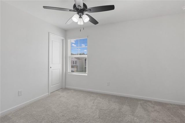 300 Hyde Park, Winder, GA 30680