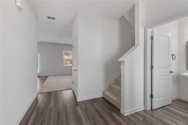 300 Hyde Park, Winder, GA 30680