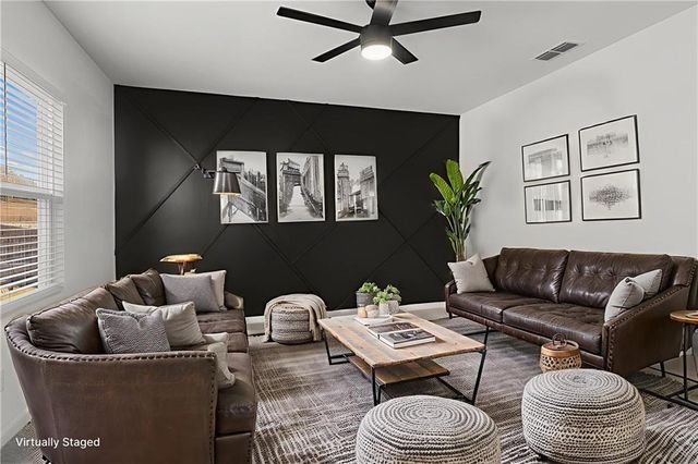 300 Hyde Park, Winder, GA 30680