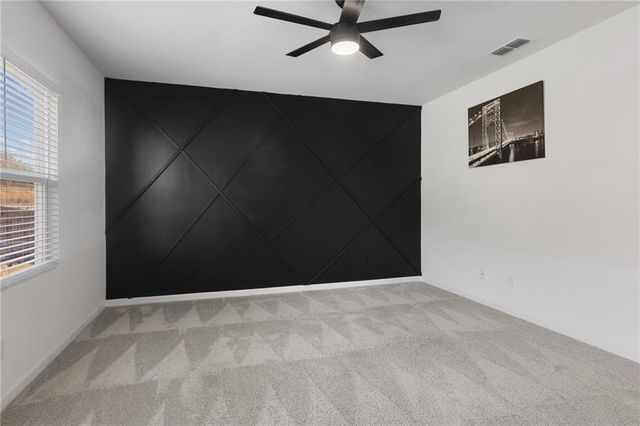 300 Hyde Park, Winder, GA 30680