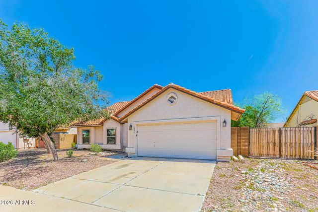 1033 N NIELSON Street, Gilbert, AZ 85234