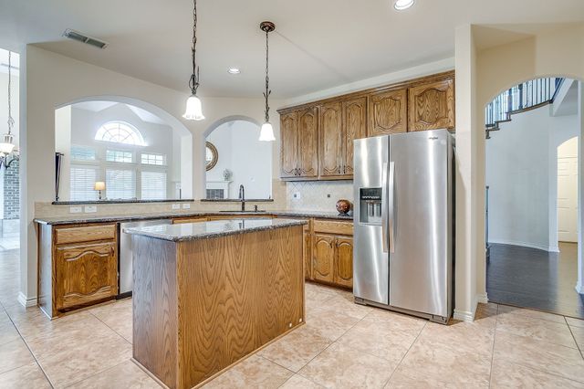 6025 Bee Balm Drive, Fort Worth, TX 76123
