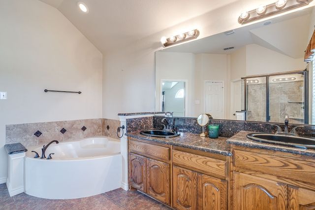 6025 Bee Balm Drive, Fort Worth, TX 76123
