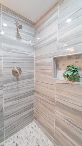 4044 Louisiana Street, Gary, IN 46409