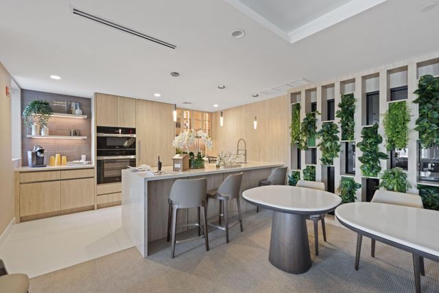 200 E Palmetto Park Road 19, Boca Raton, FL 33432