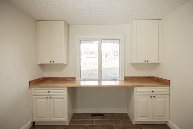 239 Honey Jane Drive 239 Honey Jane Drive, Beavercreek, OH 45434