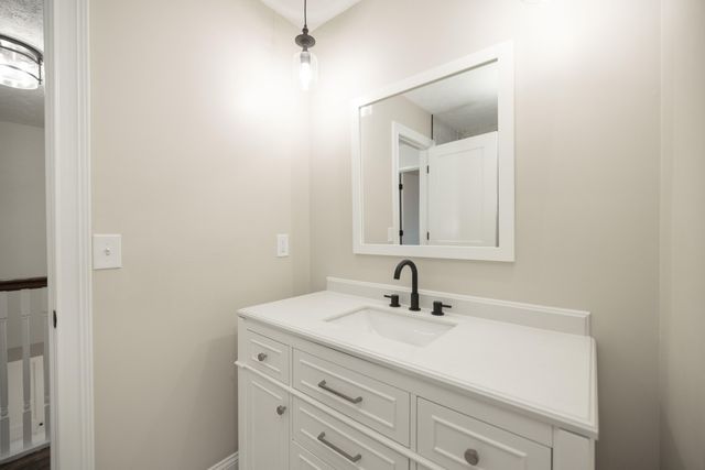 239 Honey Jane Drive 239 Honey Jane Drive, Beavercreek, OH 45434