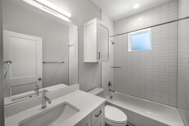 2821 Castro ST 1, Austin, TX 78702