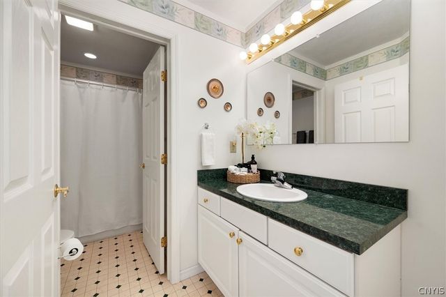 9211 Grange Hill Road, New Hartford, NY 13413