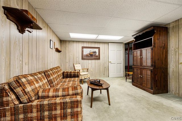 9211 Grange Hill Road, New Hartford, NY 13413