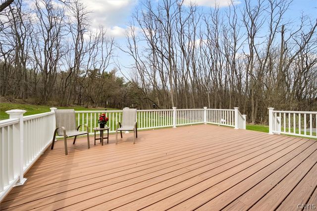 9211 Grange Hill Road, New Hartford, NY 13413