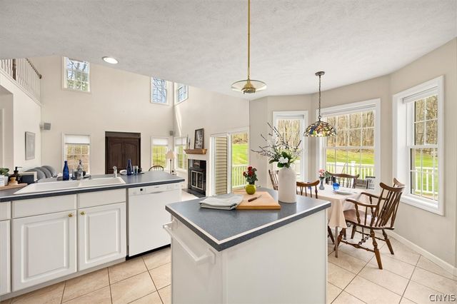 9211 Grange Hill Road, New Hartford, NY 13413