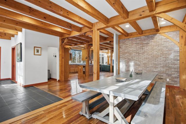 182 Winnicutt Road, Stratham, NH 03885