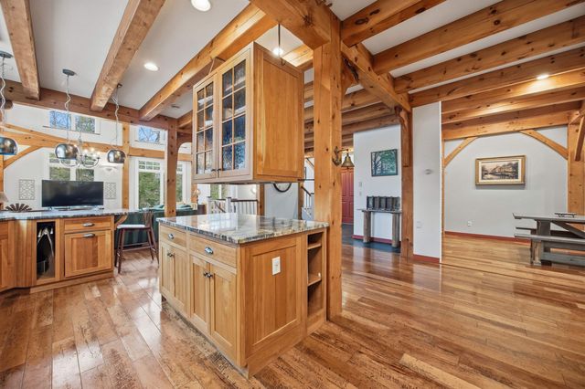 182 Winnicutt Road, Stratham, NH 03885