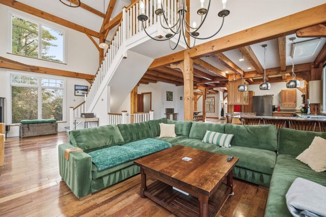 182 Winnicutt Road, Stratham, NH 03885