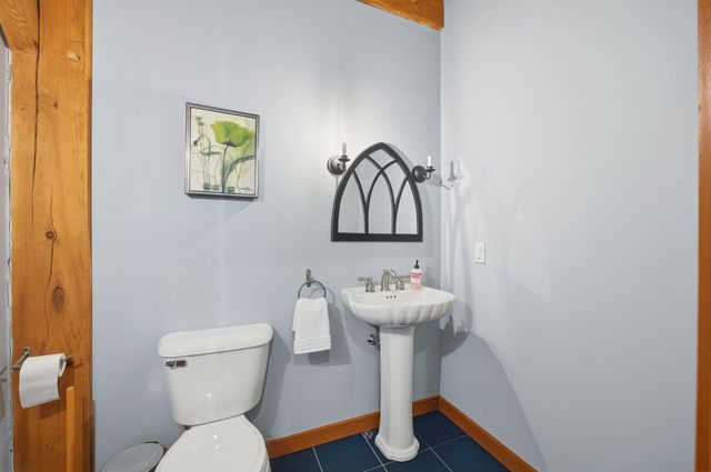 182 Winnicutt Road, Stratham, NH 03885