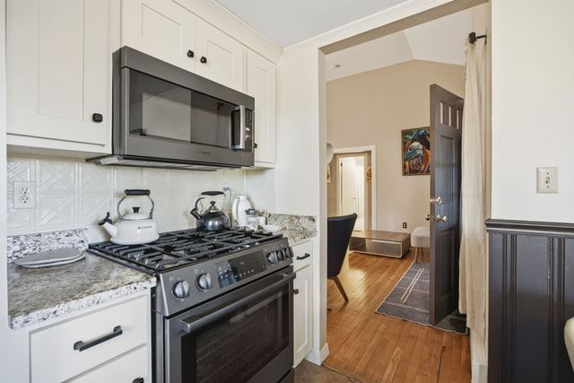 182 Winnicutt Road, Stratham, NH 03885