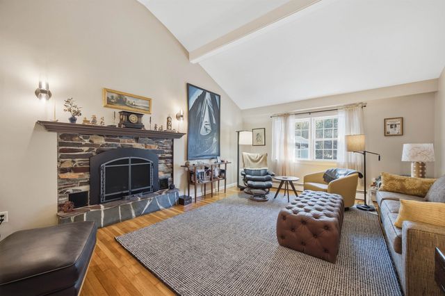 182 Winnicutt Road, Stratham, NH 03885