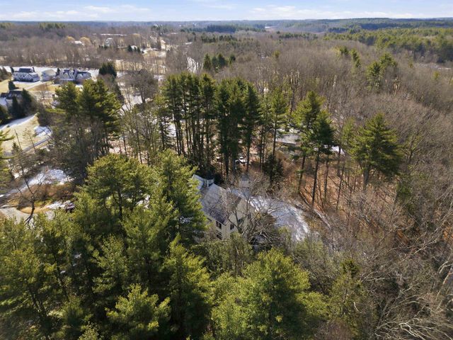 182 Winnicutt Road, Stratham, NH 03885