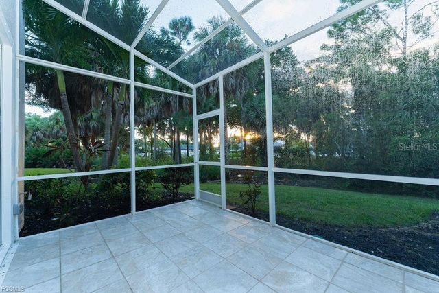 8350 VILLAGE EDGE CIRCLE 4, Fort Myers, FL 33919