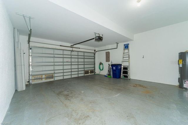 8350 VILLAGE EDGE CIRCLE 4, Fort Myers, FL 33919