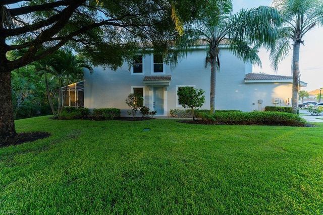 8350 VILLAGE EDGE CIRCLE 4, Fort Myers, FL 33919
