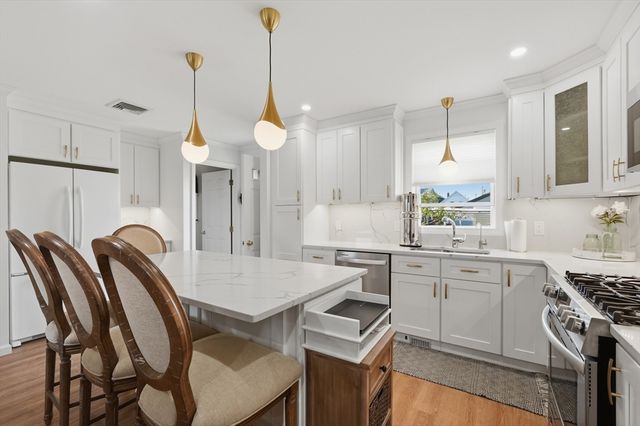 40 Salisbury Street, Fall River, MA 02724